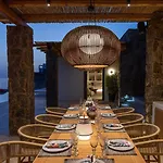 Horizon Majesty * Mykonos Town