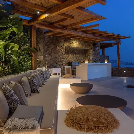 Horizon Majesty * Mykonos Town