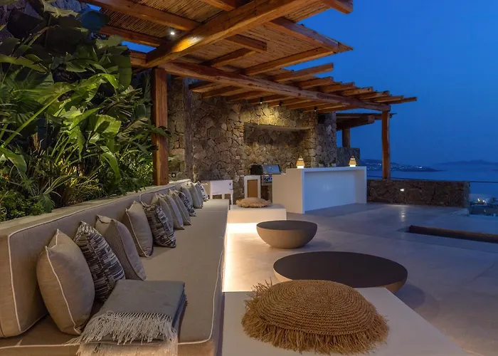 Horizon Majesty * Mykonos Town