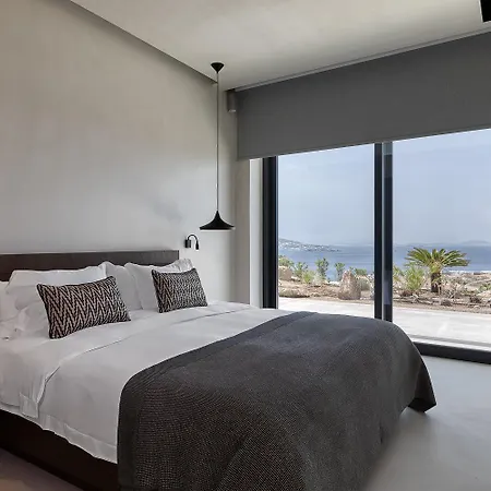 Horizon Majesty * Mykonos Town