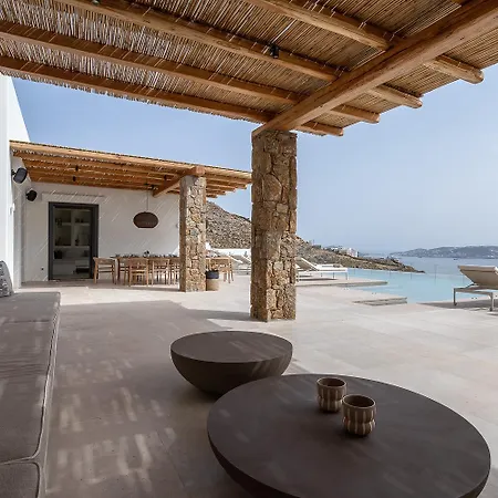 Horizon Majesty * Mykonos Town