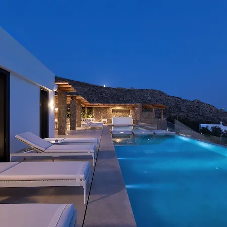 Horizon Majesty * Mykonos Town